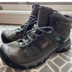 Keen Targhee Hiking Shoe